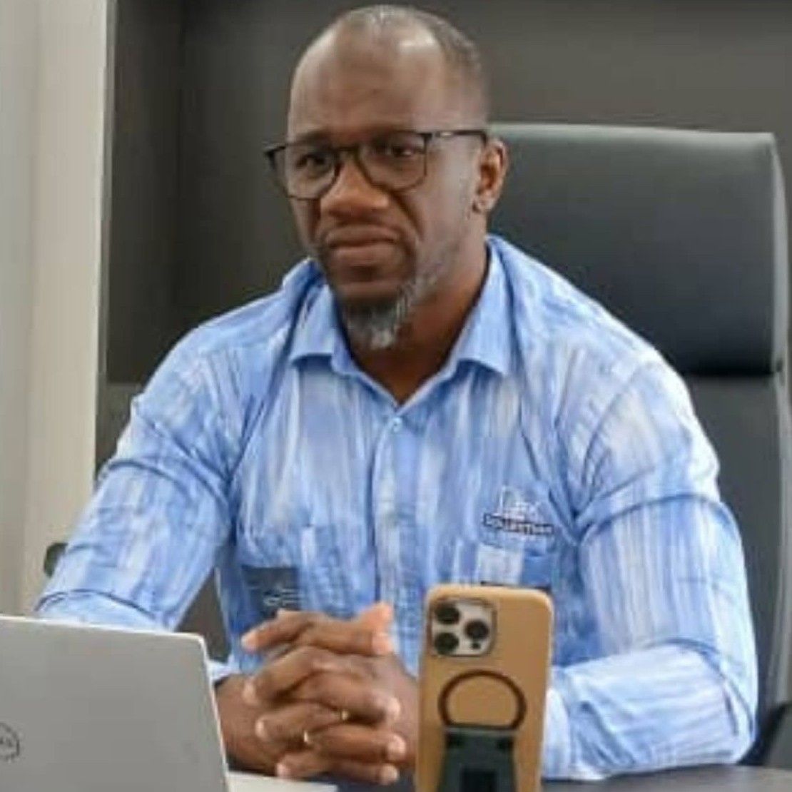 Directeur Général